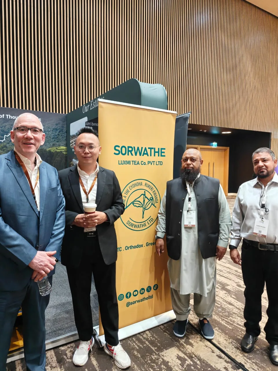 Tea-industry participants meeting at an exhibition